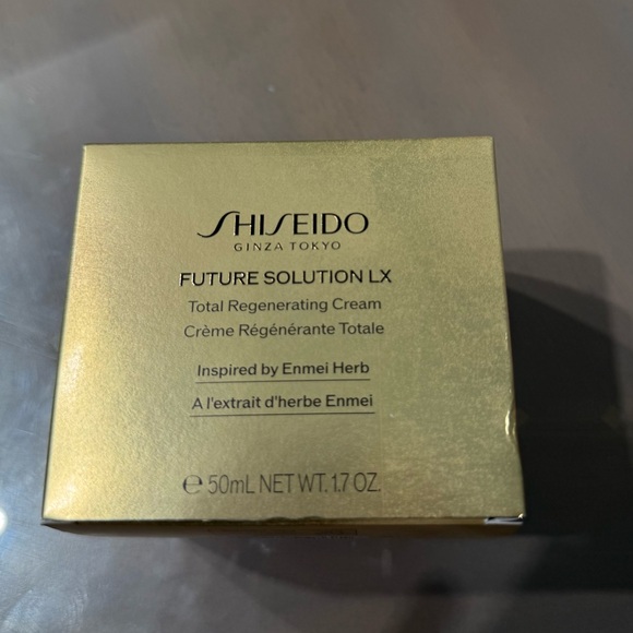Shiseido Future Solution LX Total Regenerating Cream